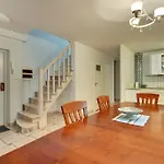 Grand Apartments - Helska